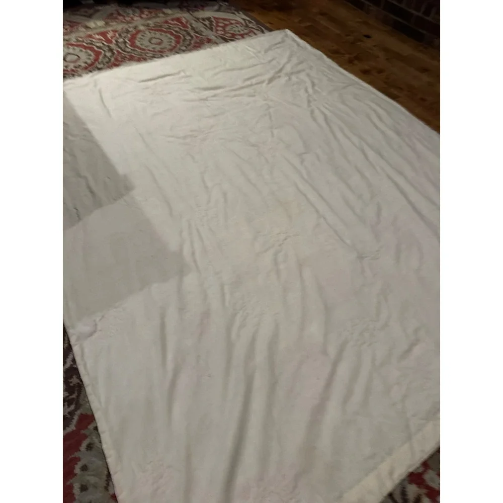 Handmade‎ Patchwork Quilt Twin/Full Pink White Floral Hand Embroidered Vintage